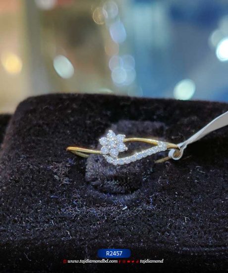 Gold Diamond Sunflower Ring Beautiful Luxurious Design For Women